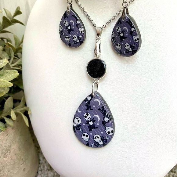 Handmade Resin Jewelry Set – Halloween Jack Skeleton Inspired 3 Piece Set - Picture 3 of 4